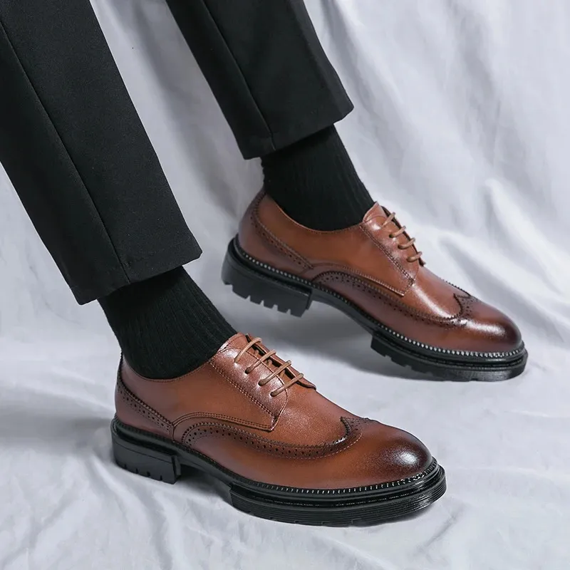 Formele zakelijke leren heren sociale bruiloft mode Oxford brogue snijwerk puntige kantoor schoenen 240621_voghion.com