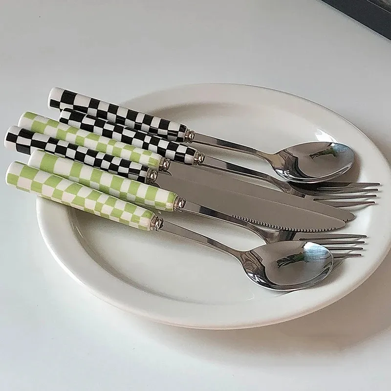 Bestekset met keramisch handvat - mes, vork, lepel, vaatwasserbestendig_voghion.com