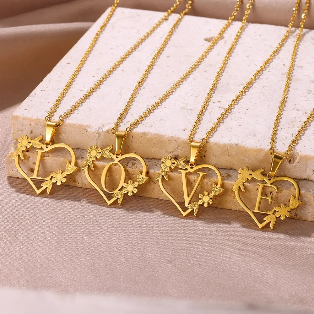 Collana con ciondolo a forma di cuore con lettere dalla A alla Z in acciaio inossidabile, placcata in oro vero, gioielli classici_voghion.com