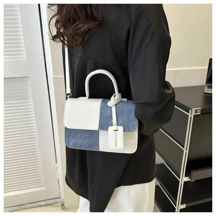 Modische Handtasche mit Spleißstruktur für das Pendeln im Sommer, stilvolle kleine quadratische Umhängetasche mit einer Schulter, Ba241216_voghion.com