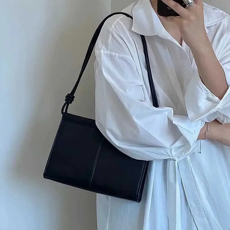 2024 Niche Design New Womens Bags Height Texture Ins Korean Cold Style Underarm Women Square Sg Bag Shoulder Ba241105_voghion.com