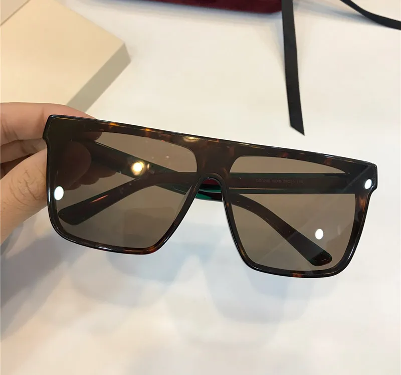 Wholesale-Sunglasses Brand Designer 0268 Fashion Big Frame Plate Glasses Siamese Lens Design Avant-garde Style UV400_voghion.com