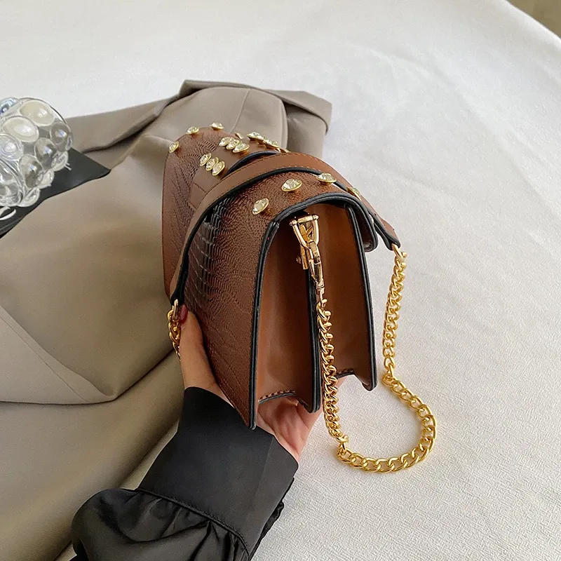 2023 Top-Marke Schulter für Frauen Hohe Qualität PU Unterarm Nette Geldbörsen und Handtaschen Designer Lock Menger_voghion.com