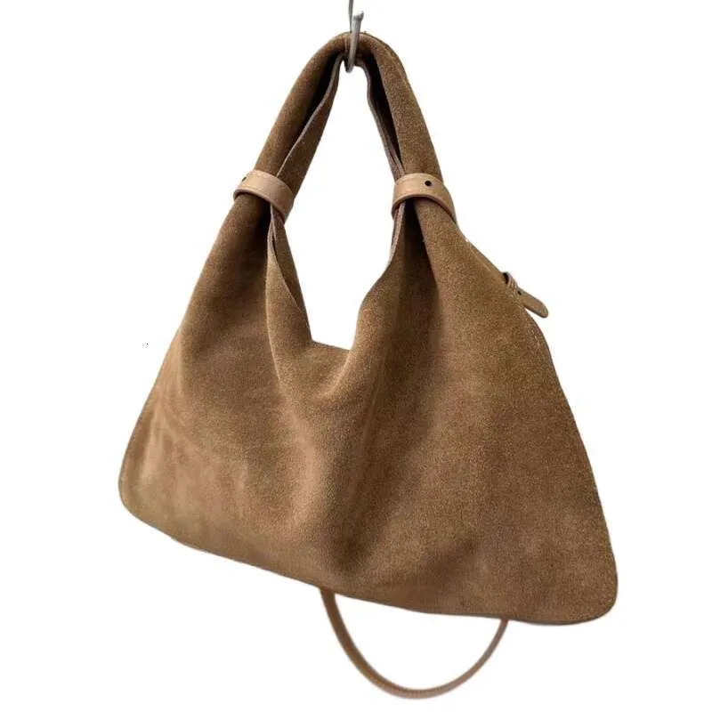 Hot Russia Soft Lamb Cashmere Large Triangle Tote Winter 2025 Genuine Leather Veet Women Underarm Shoulder Bag Handbag_voghion.com