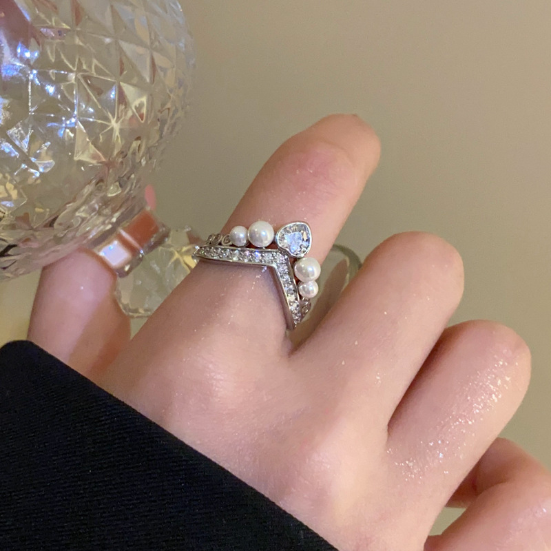 Real Gold Electroplated Zircon Heart Opening from South Korea Irregular Pearl Index Finger Ring Fashion and Elegant_voghion.com