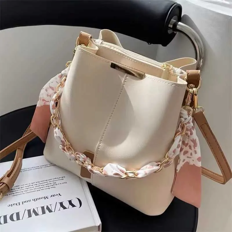 Nová podzimní a zimní vysoce kvalitní dámská crossbody módní ležérní podpaží na jedno rameno univerzální kabelka BA241106_voghion.com