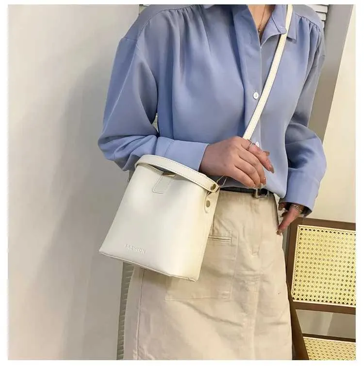 Elegant Black Pu Leather Shoulder Bag Messenger Handbag For Women_voghion.com