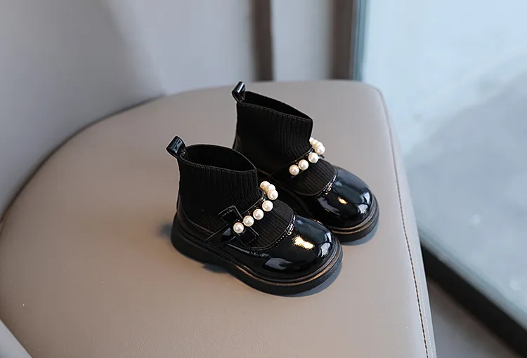 2025 Nei Baby Meedercher Prinzessin Stiwwelen Socken Cutefeet Kanner Casual Klengkanner Kanner Hierscht Wanter Lieder Schong mat Pärelen_voghion.com