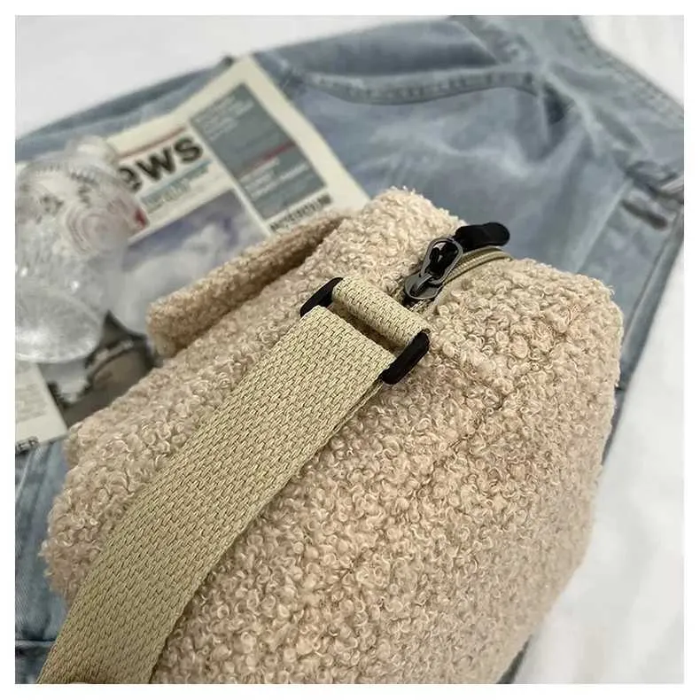 2023 Women Winter Shoulder Bag Lamb Wool Warm Soft Autumn Ins Square Cross-body Portable Casual Beige Khaki Girls Preppy_voghion.com