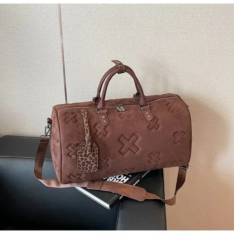 Fashion Crease Large Capacity Travel PU Texture Thickened Durable Lage Multifunctional Yoga Swimming Sports Bag_desvips.com