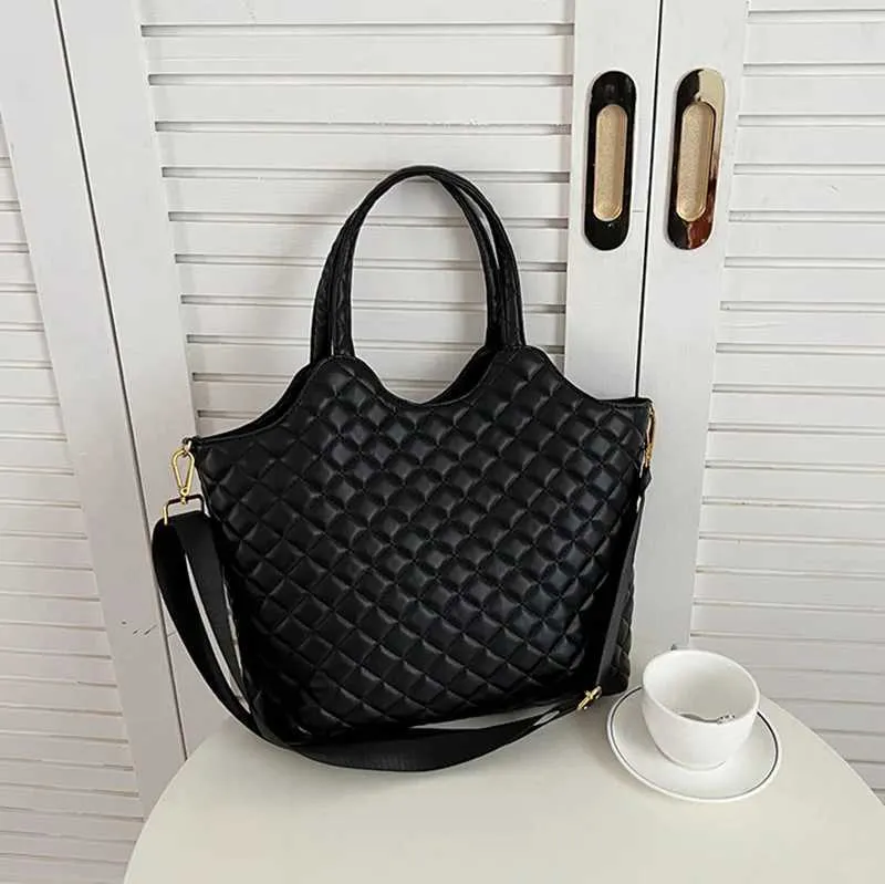 New Fashionable High Quality Dia Checked Womens Handbag Designer Shoulder Bag Large Capacity Diagonal Straddle_voghion.com