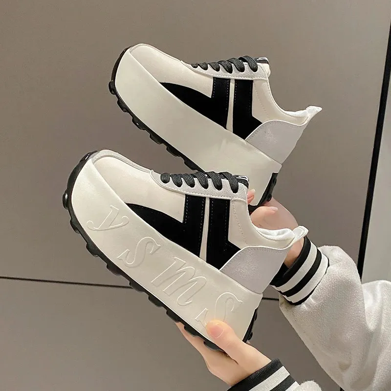 Scarpe sportive casual da donna con tacco alto da 7,5 cm, con zeppa e plateau, in pelle, bianche, comode e robuste_voghion.com