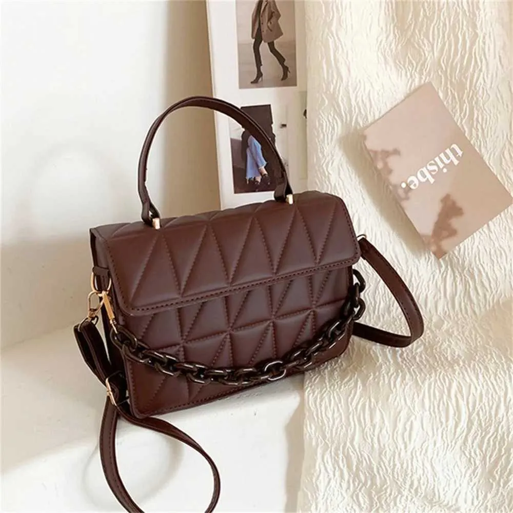 Nouveau sac à bandoulière en toile pour femmes, sac à bandoulière tendance avec chaîne, marque de créateur et portefeuille, petit sac à main à rabat Y241123_voghion.com