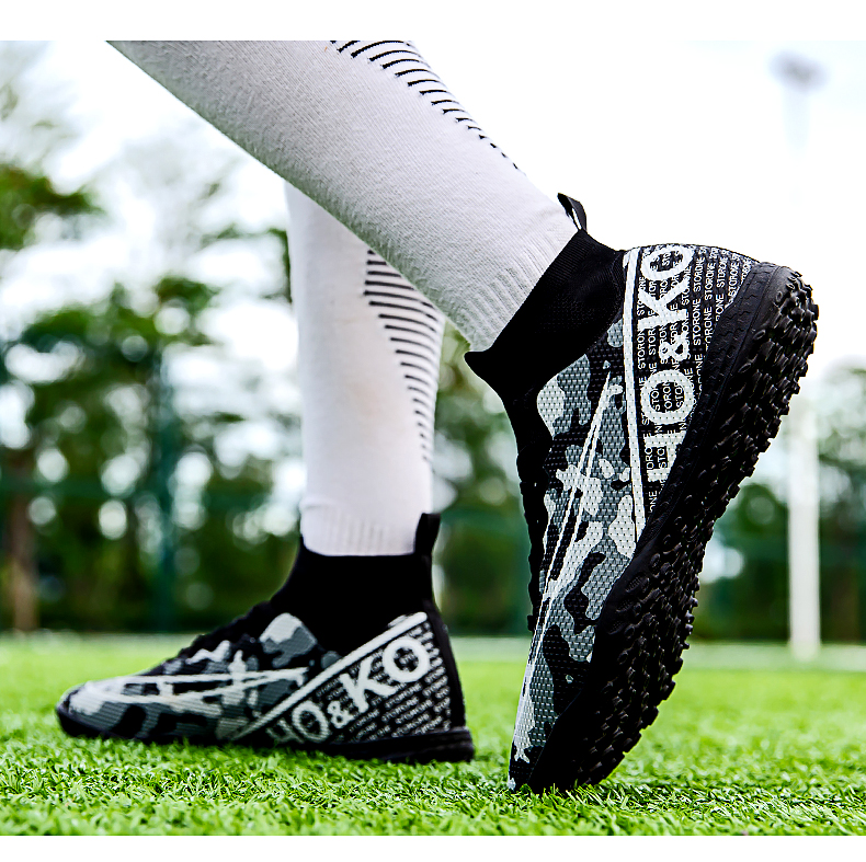 Scarpe da calcio per esterni da uomo nuove Scarpe da allenamento Scarpe da ginnastica ultraleggere con tacchetti da calcio Drop Shipping Light_voghion.com