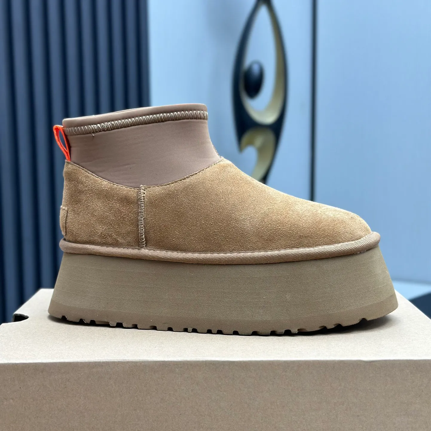 Čevlji, ženski Tazz natikači Tasman Fur Slides Classic Gorčično seme Sand Ultra Mini Platform Boot Slip-on Les Petites_voghion.com