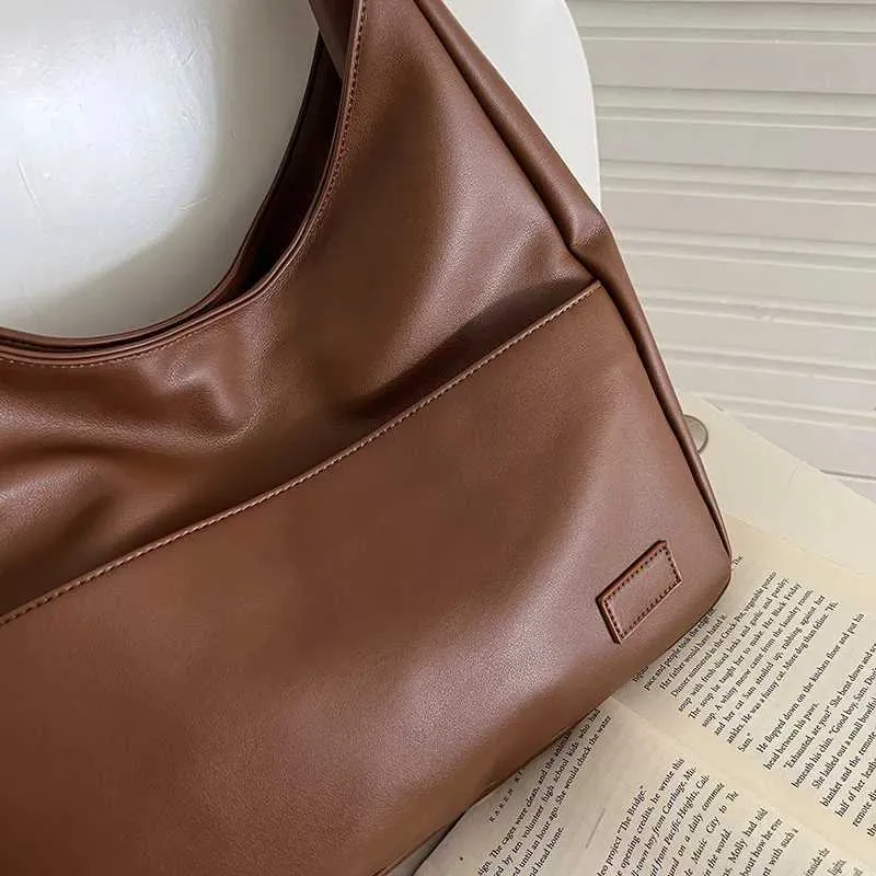 Borsa a tracolla semplice in pelle PU da donna Hobo 2023 Borsa a mano di grande capacità alla moda per scuola e lavoro C241031_voghion.com