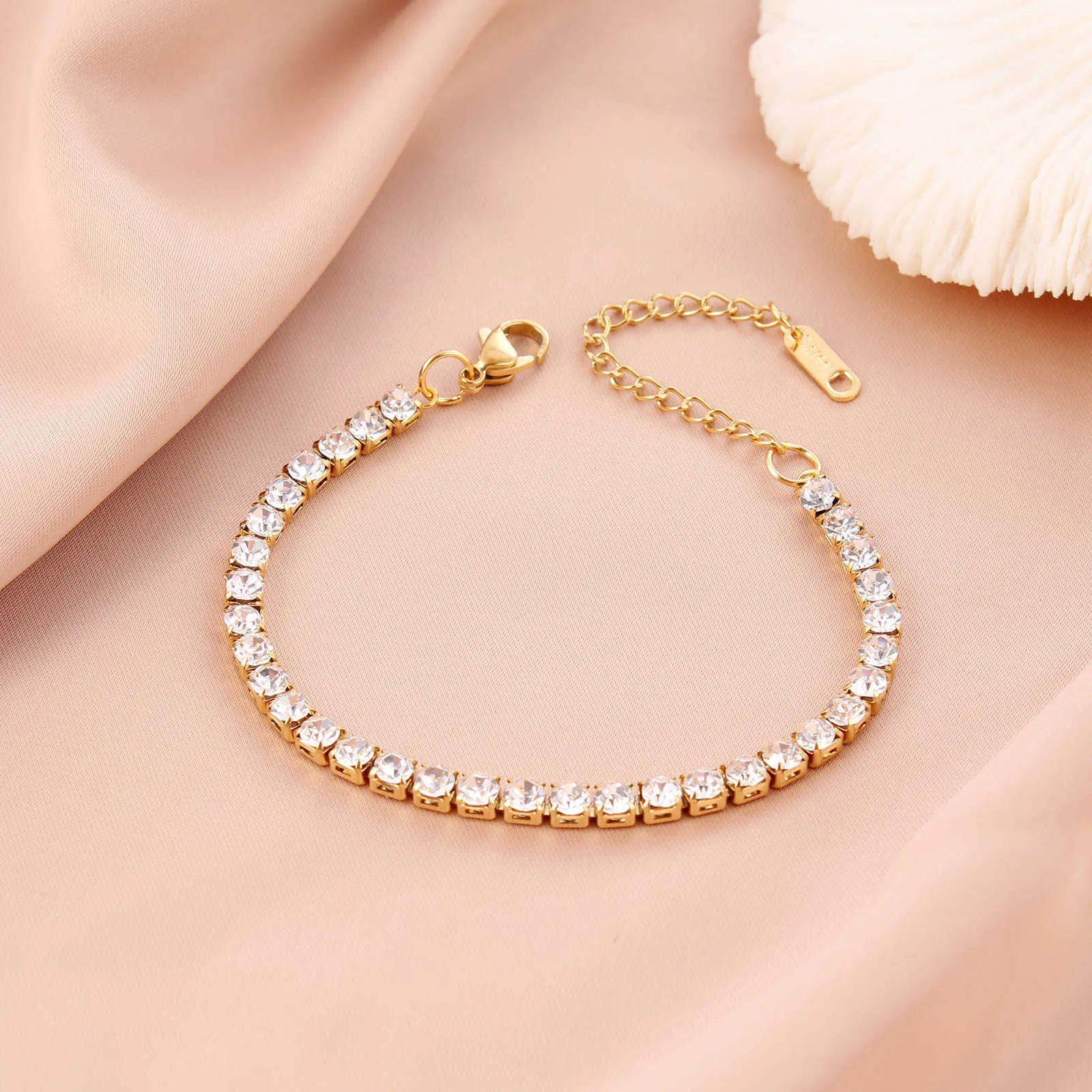 Adjustable 4mm Iced Out VVS Moissanite Dia Fashion Stainless Steel Zircon Tennis Bracelets CZ For Women 2024_voghion.com