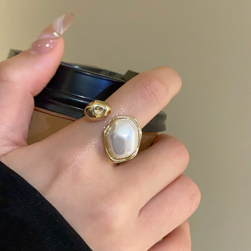 Real Gold Electroplated Zircon Heart Opening from South Korea Irregular Pearl Index Finger Ring Fashion and Elegant_voghion.com