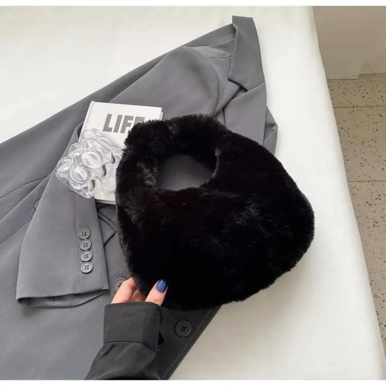 Portafoglio da donna con manico corto Fi Cluh carino Wen Fur Small Half Mo caldo peluche borsa da polso Y241106_voghion.com