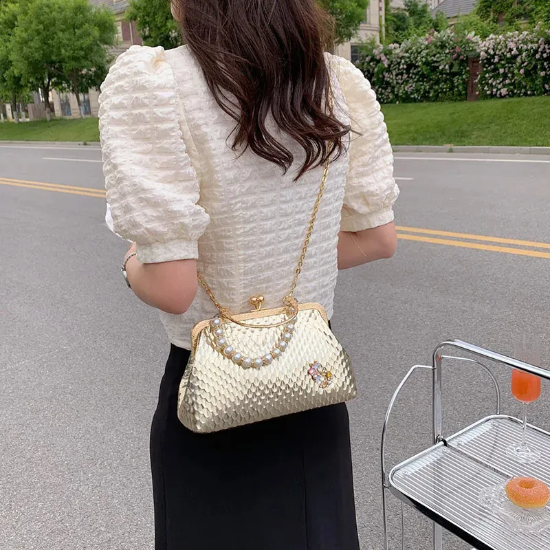 Sacs à bandoulière en argent doré pour femmes, pochette de soirée en perles, chaîne, clip, sacs à main de fête 240821_voghion.com