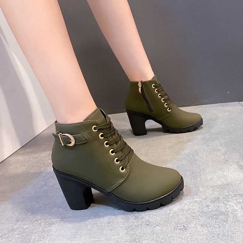 Herbst High Single Gürtelschnalle Schuhe Dicker Absatz Kurzer runder Kopf Martin Damen Schnürung und nackte Ritterstiefel_voghion.com