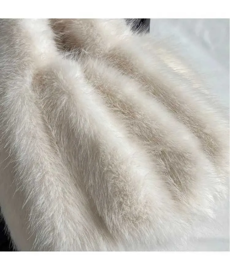 Plush Handbag For Women Large Capacity Fluffy Shoulder Bag_voghion.com