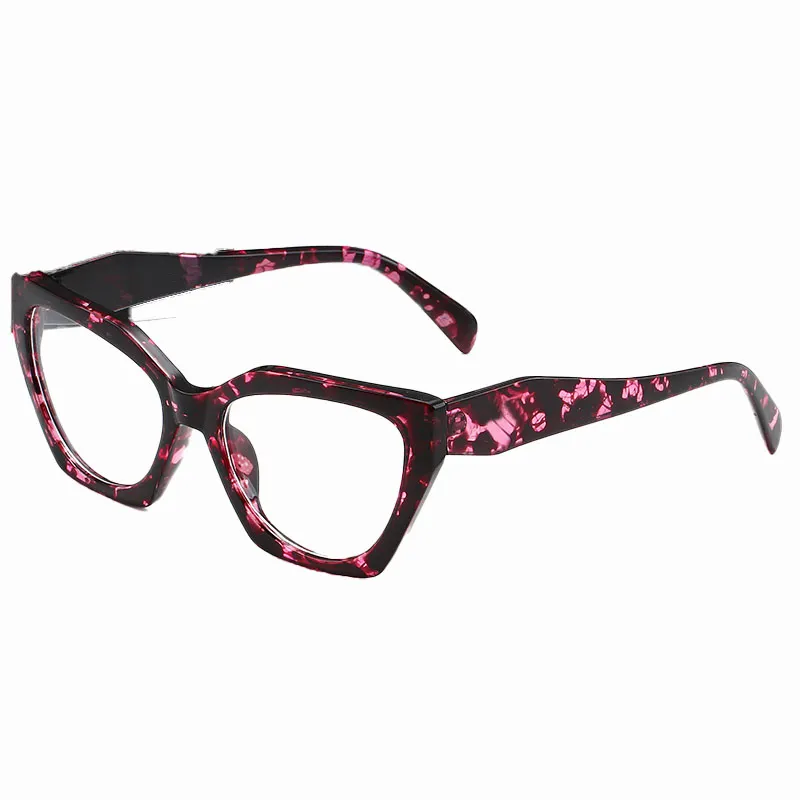 Fashion Glasses Square Frame For Men With Diamond Temples_voghion.com