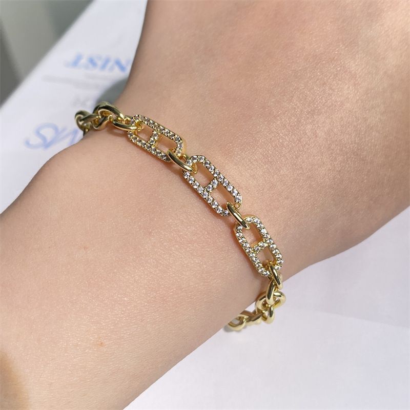 Schakelarmband voor dames minimalistisch modern sieraden design_voghion.com