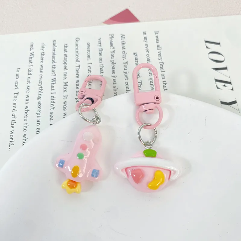Porte-clés Kawaii en forme de fusée, lune, planète, chiot mignon, pendentif pour sac d'école, cadeau pour meilleure amie_voghion.com