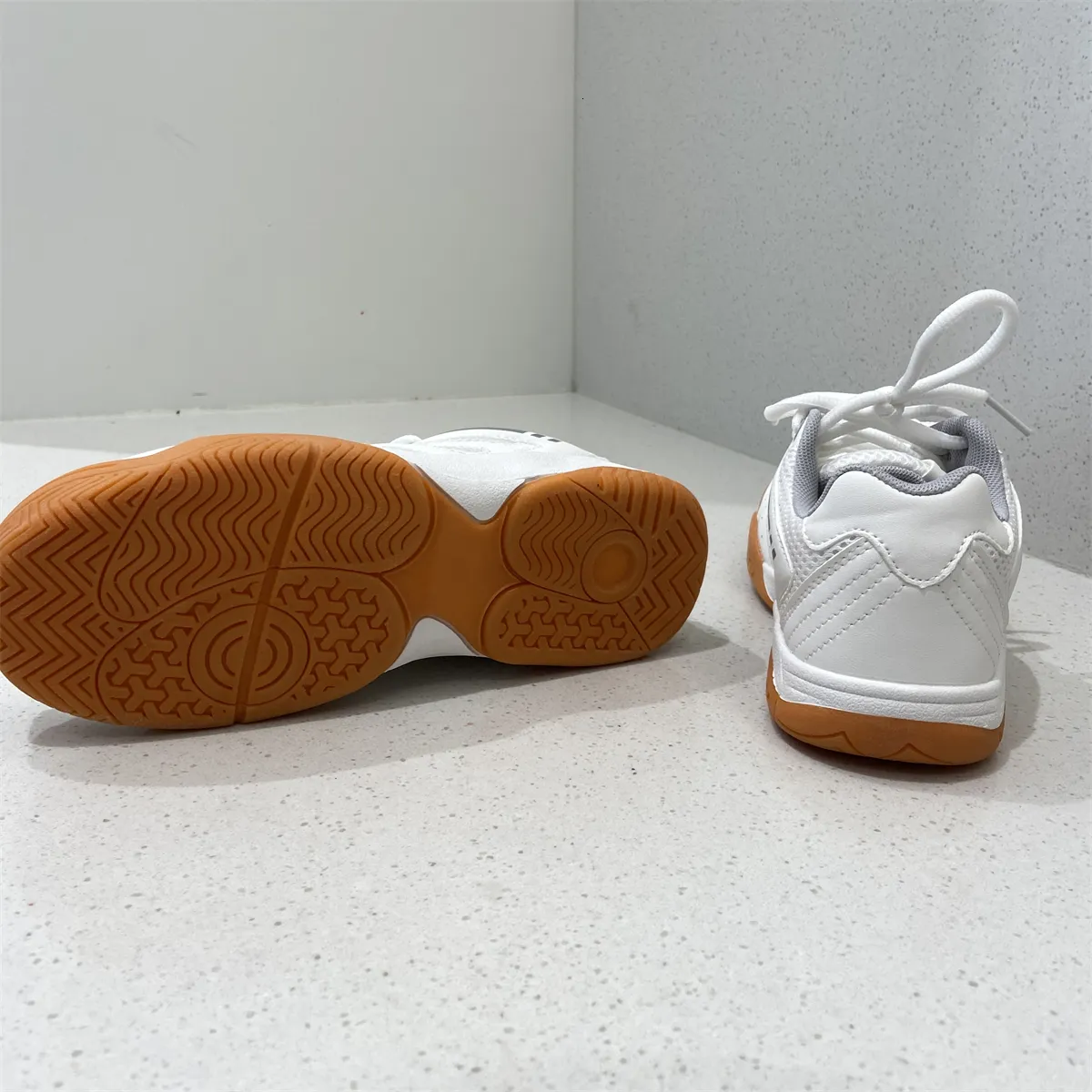 White Mesh Sports Sneakers Women - Ideal for Student Use in Table Tennis, Badminton, and Running Activities_voghion.com