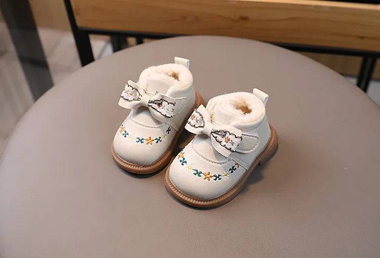 Cizme de zăpadă scurte și calde de pluș pentru bebeluși și fete, cu fundă din bumbac, Cutefeet, talpă moale, pentru copii, pantofi mici din piele, mărimi mici_voghion.com