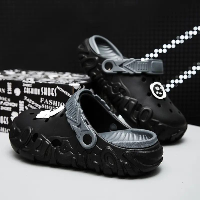 Two-color Hole Sandals For Men Lightweight Comfortable Slippers_voghion.com
