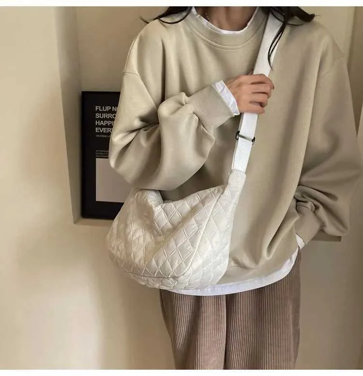 Sac à bandoulière rétro en nylon pour femmes, sac à main décontracté et étanche pour sans-abri, literie pour femmes, grande capacité, Y241123_voghion.com