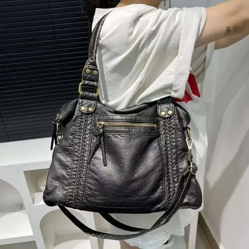 Elegant Y2k Motorcycle Shoulder Bag Large Retro Washed Handbag_voghion.com