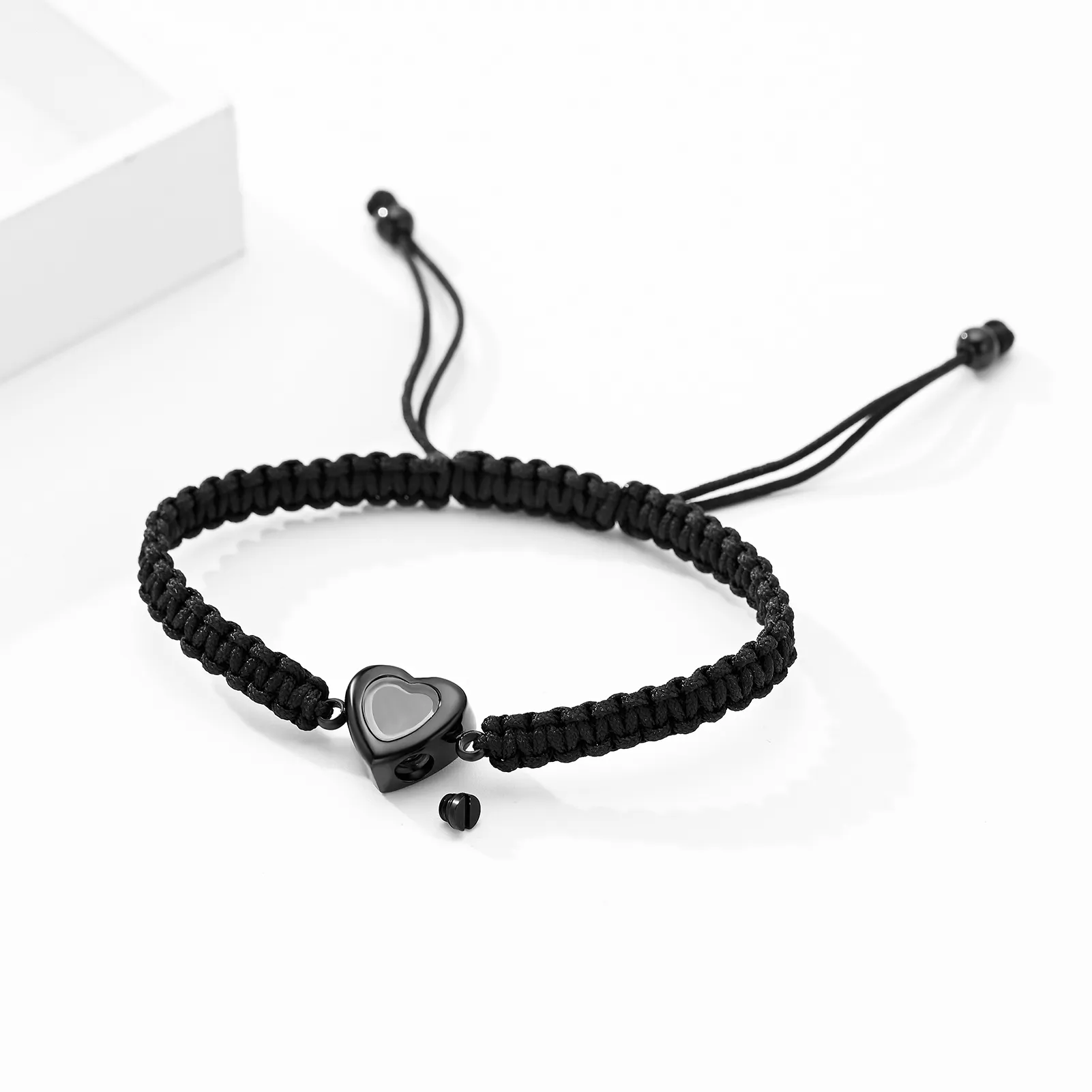 Armreif für Frauen, Gedenkarmband aus geflochtenem Seil, transparentes Herz, Mini-Urnenhalter, Andenkenschmuck, Länge verstellbar_voghion.com