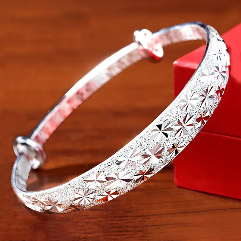 Bracelet Original Romantique Gypsophile Étoile Bracelets Argent Couleur pour Femmes Bracelets Mode Fête Mariage Accessoires Bijoux 231116_voghion.com