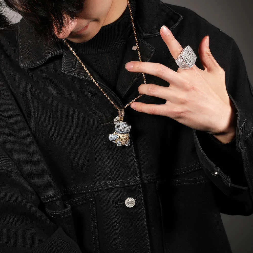 Collana con ciondolo a forma di tartaruga Jeannie dei cartoni animati hip hop, con ciondolo a forma di catena e personalità, con diamanti taglio brillante, in oro e argento sterling._voghion.com