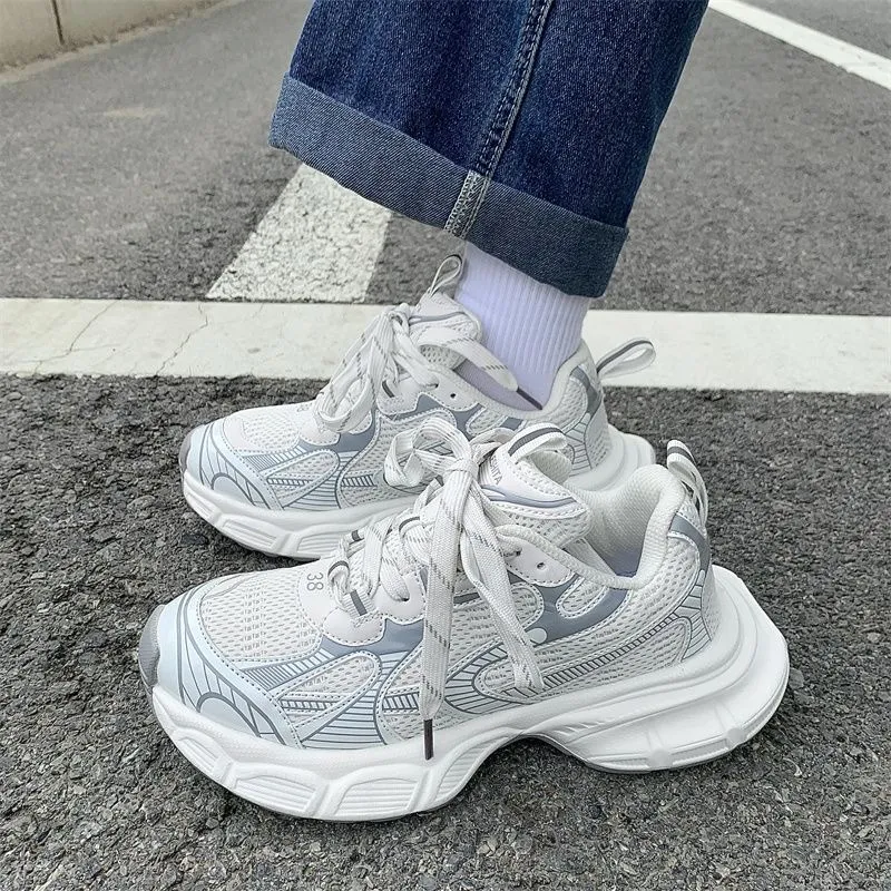 Scarpe casual di tendenza vintage con plateau di alta classe_voghion.com