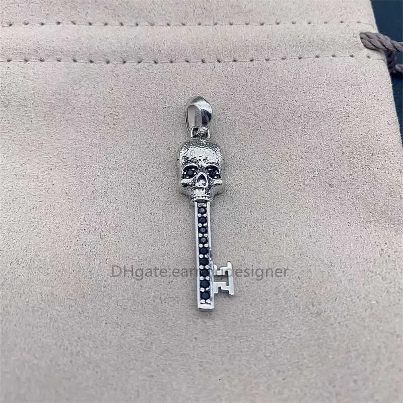Collana Donna Ciondoli per Collane Gioielli in Argento Memento Designer Mori Teschio Chiave Amuleto in Argento Sterling con_voghion.com