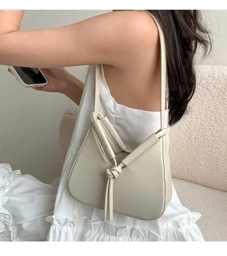 Triangle Shoulder Bag Women Leather Foldable Small Crossbody Bag_voghion.com
