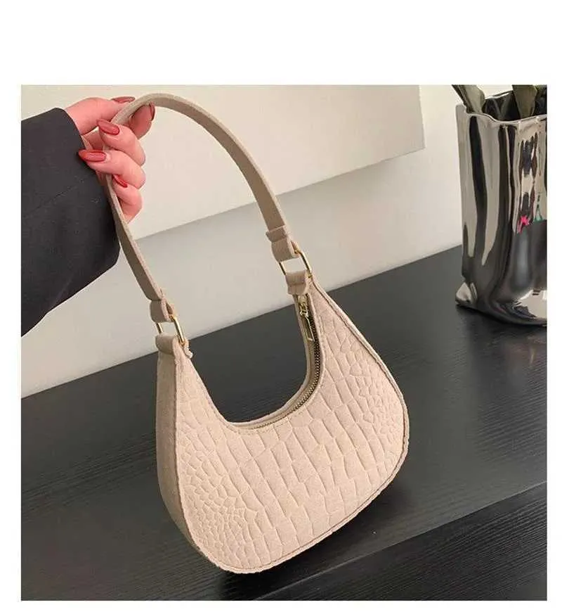 2023 mode Frauen Koreanische Neue Stein Muster Unterwäsche Casual Schulter Filz Einfarbig Handtasche Crescent Sattel Tasche_voghion.com
