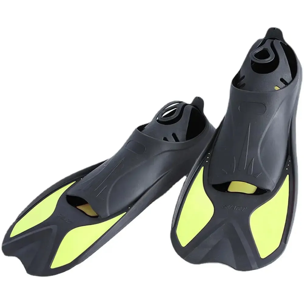 Draagbare snorkelvinnen Scuba Flippers Antislip duikvin Volledige voet zwemvliezen Beginnerszwemuitrusting 240615_voghion.com