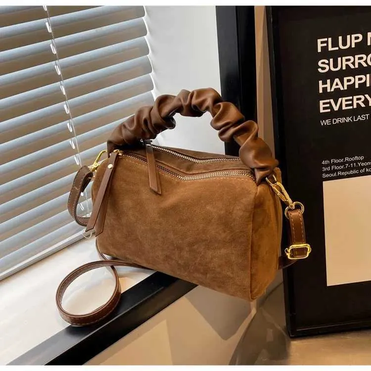 Sacs à bandoulière légers en PU pour femmes avec fermeture éclair tendance 2024 Design à plis tendance Bolsas Para MujeresC241103_voghion.com