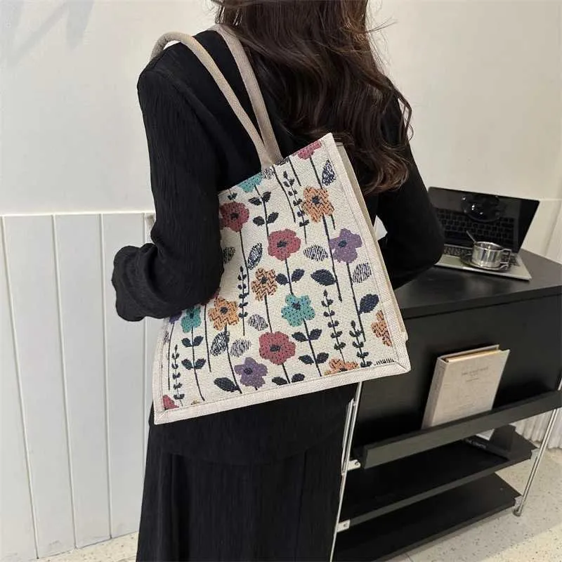 Designer Tote Handbag Large Capacity Jacquard Canvas Shopper Bag_voghion.com