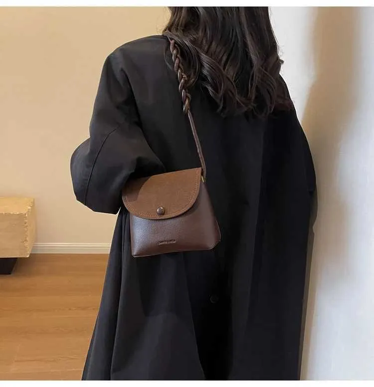 Women's Crossbody Bag Small Shoulder Bag Pu Leather Square Design_voghion.com