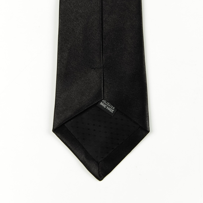 Cravatta nera da uomo per abbigliamento formale business_voghion.com