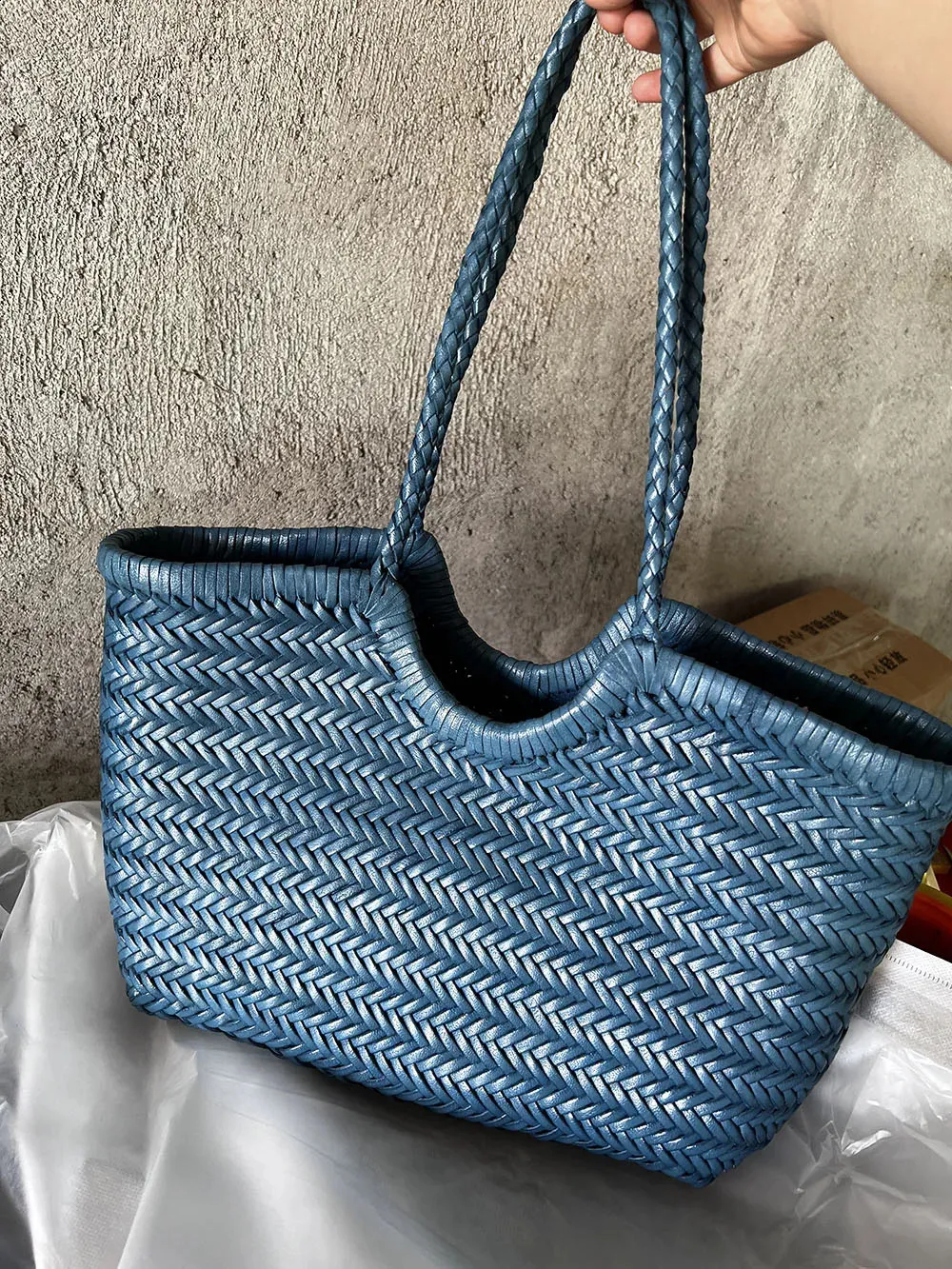 100 % natürliche Rindsleder Weben Handtaschen Mode Kleine Manuelle Hand Made Damen Gewebte Handtasche Exquisite Tote Dating Shopping_voghion.com