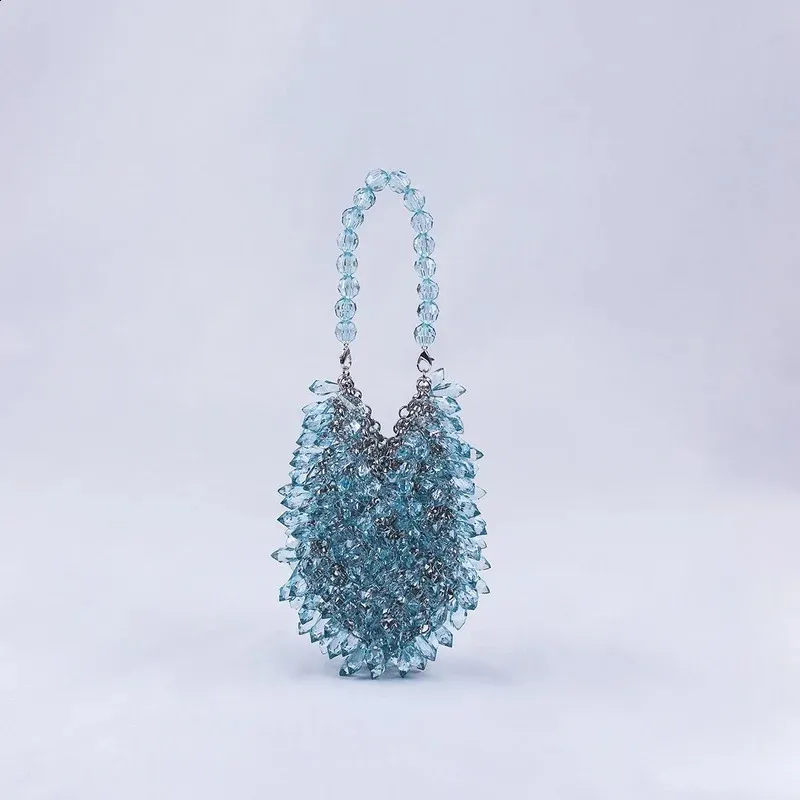 Borsa a secchiello piccola da sera in cristallo trasparente intrecciato a mano, verde, blu e giallo, fatta a mano, estiva_voghion.com