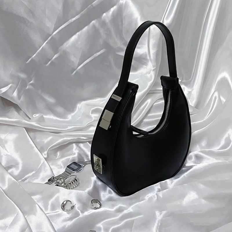 Eine Nischendesign-Schulter mit Halbmond für Frauen im Jahr 2024, neue personalisierte und minimalistische Tasche,_voghion.com