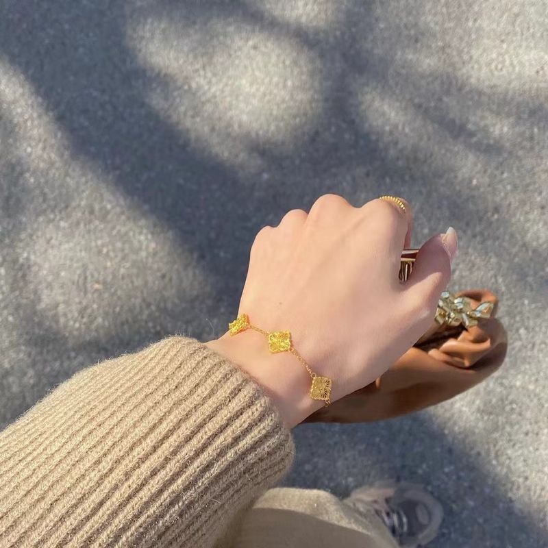 Gold Shop With Clover Bracelet Women's Gold-plated Fashion Light Silk Four-leaf Wer Jewelry_voghion.com
